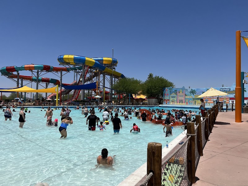 Six Flags Hurricane Harbor Phoenix
