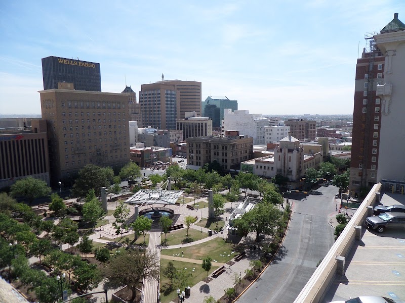 San Jacinto Plaza